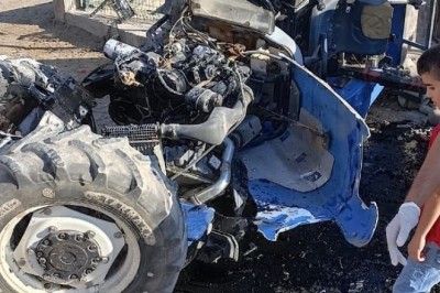 Batman’da traktör devrildi: 2 yaralı