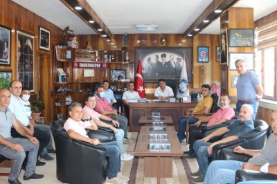 Üzülmez yerüstü çalışanlarından Yeşil’e teşekkür ziyareti