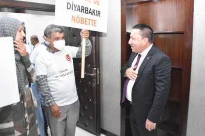 Evlat nöbetindeki aileler Başkan Beyoğlu’nu yapacakları eyleme davet etti