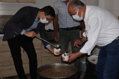 Hekimhan’da aşure programı düzenlendi