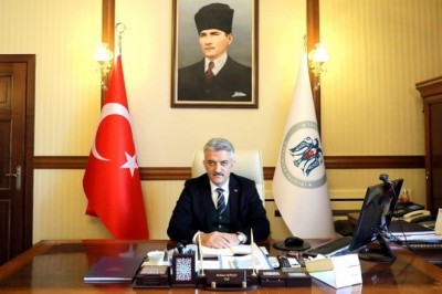 Vali Makas: “19 Mayıs’la başlayan Türk milletinin milli mücadelesi 30 Ağustos Zaferi ile taçlanmıştır”