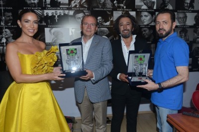 Fettah Can ve Cansu Kurtçu'dan Bursa'ya özel gece