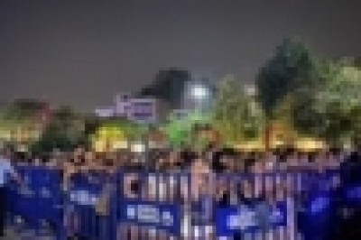 Kartal'da Zafer Haftası kutlamaları Ceylan Ertem konseri ile devam ediyor