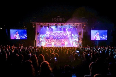 Edis, Fişekhane Deniz Konserleri’nde sevenleriyle buluştu