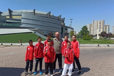 Karate Yıldızlar Türkiye Şampiyonası'nda büyük başarı elde ettiler