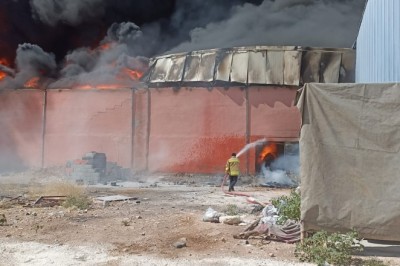 Mardin’de plastik üretim fabrikasında yangın