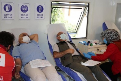 Erzurum Orman Bölge Müdürlüğü Personeli Kızılay'a Kan Bağışında Bulundu