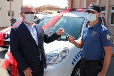 Sivas Belediyesinden polise araç desteği